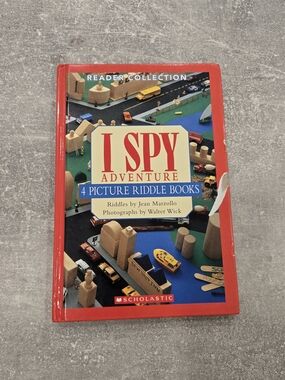Scholastic I SPY Adventure Picture Riddle Book - 4 In 1 Level Readers